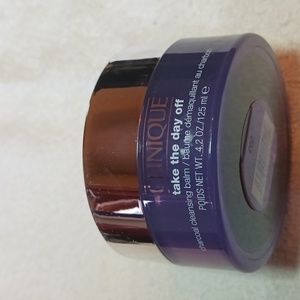 Clinique take the day off charcoal cleansing balm